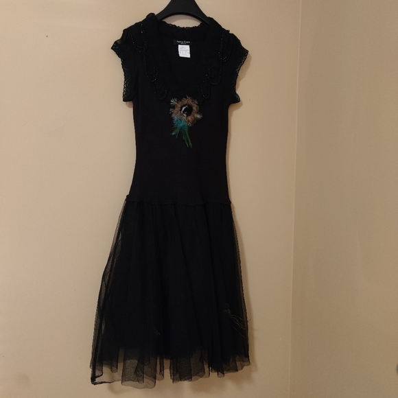 Beautiful Dress - Picture 3 of 15